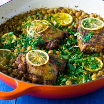 One Pot Lemon Chicken with Rice and Chickpeas