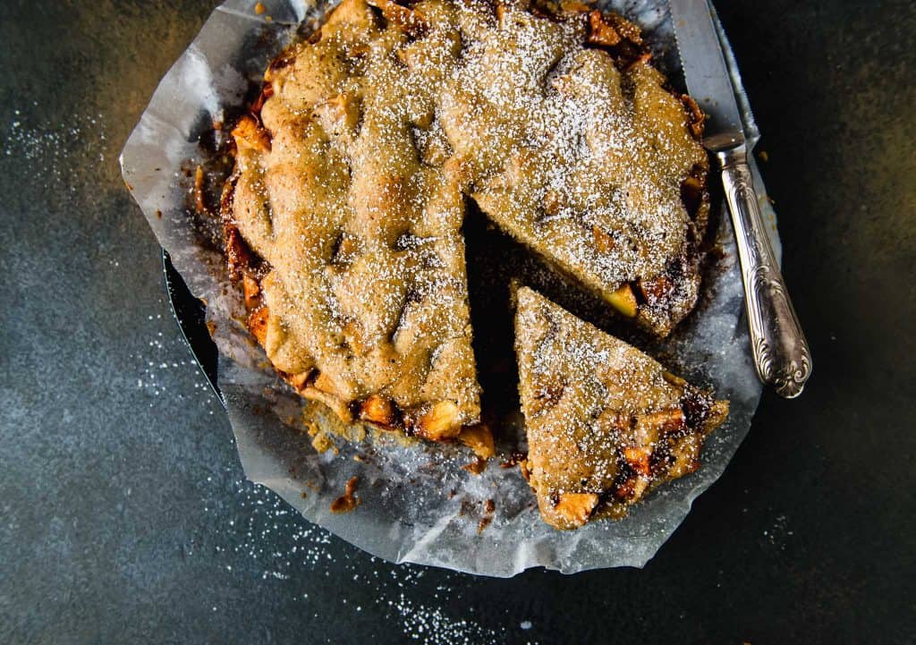 The perfect fall apple cake, seasoned with floral and earthy cardamom, bright orange zest and loaded with chunks of sweet apples. And perfect to serve alongside your favorite warm drink. 