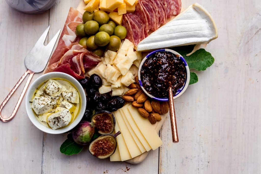 Charcuterie boards are all the rage, a true classic when it comes to entertaining. Here I share all of my favorite tips, tidbits and pairings to make an excellent cheeseboard that everyone will truly love. My main tip, add what you like!