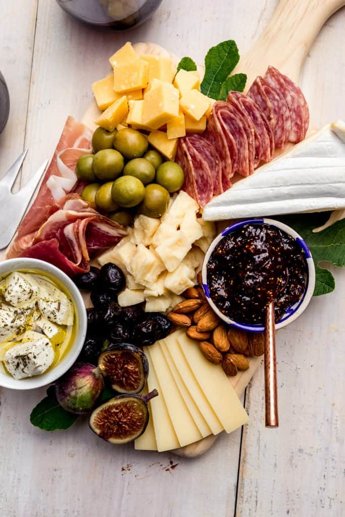 Charcuterie boards are all the rage, a true classic when it comes to entertaining. Here I share all of my favorite tips, tidbits and pairings to make an excellent cheeseboard that everyone will truly love. My main tip, add what you like!