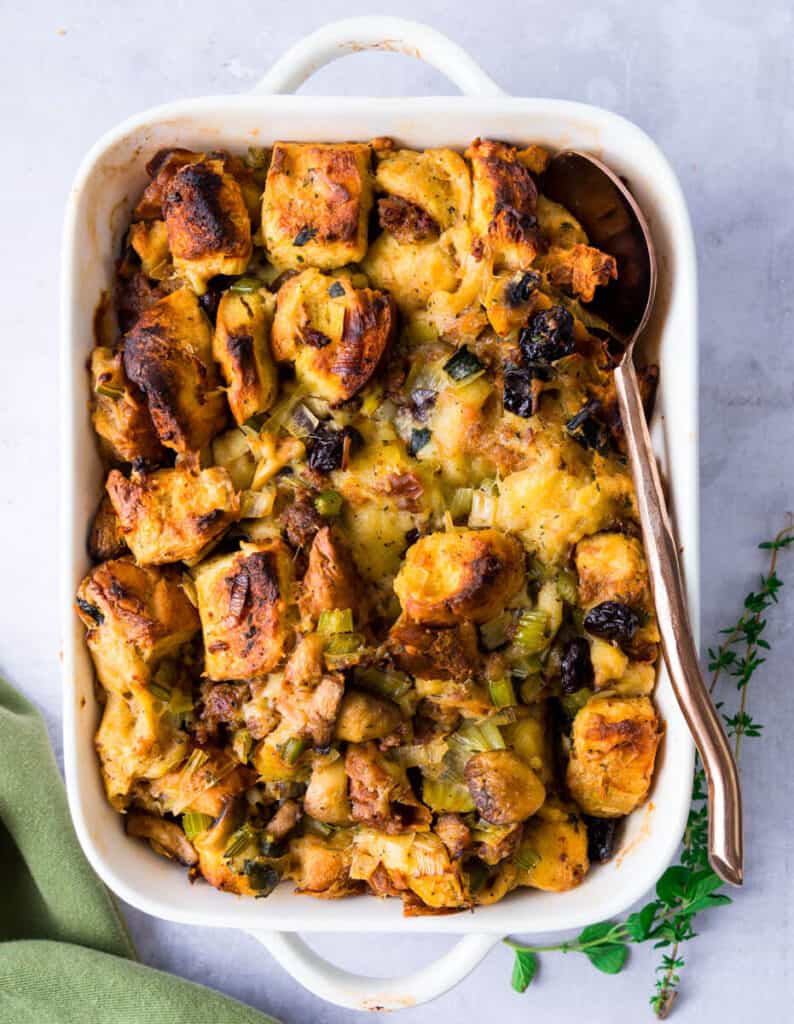 Cooked challah stuffing with leeks, mushrooms and sausage.