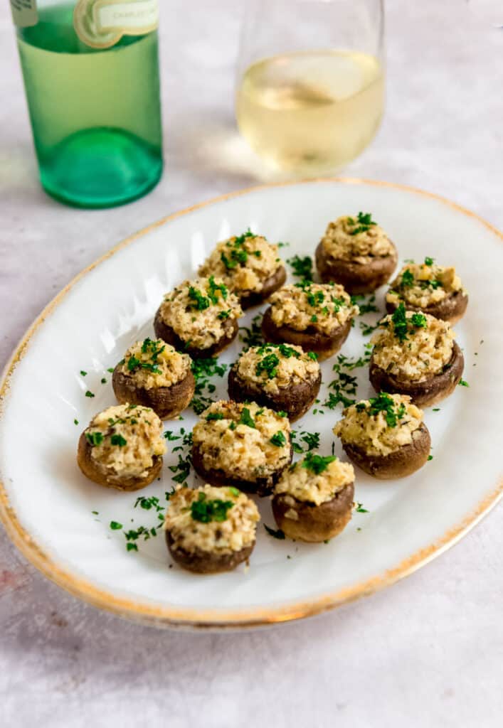 Shallot Garlic Mushroom Recipe - The Mediterranean Dish