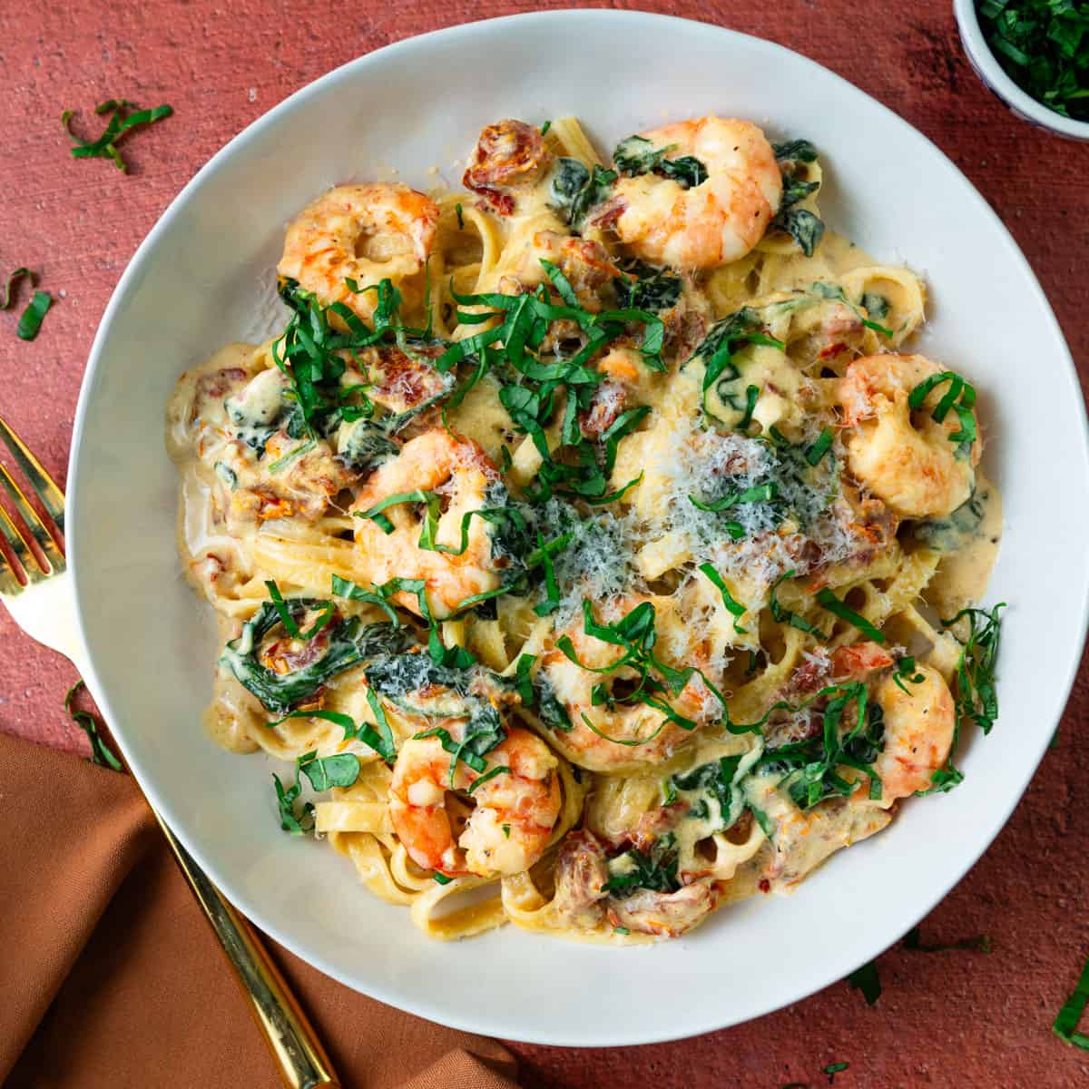 Tuscan Shrimp Pasta with Sundried Tomatoes