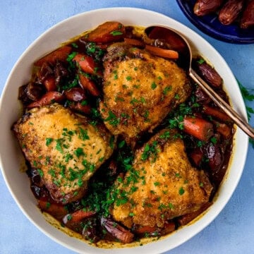 One pot chicken with dates, saffron and red wine.