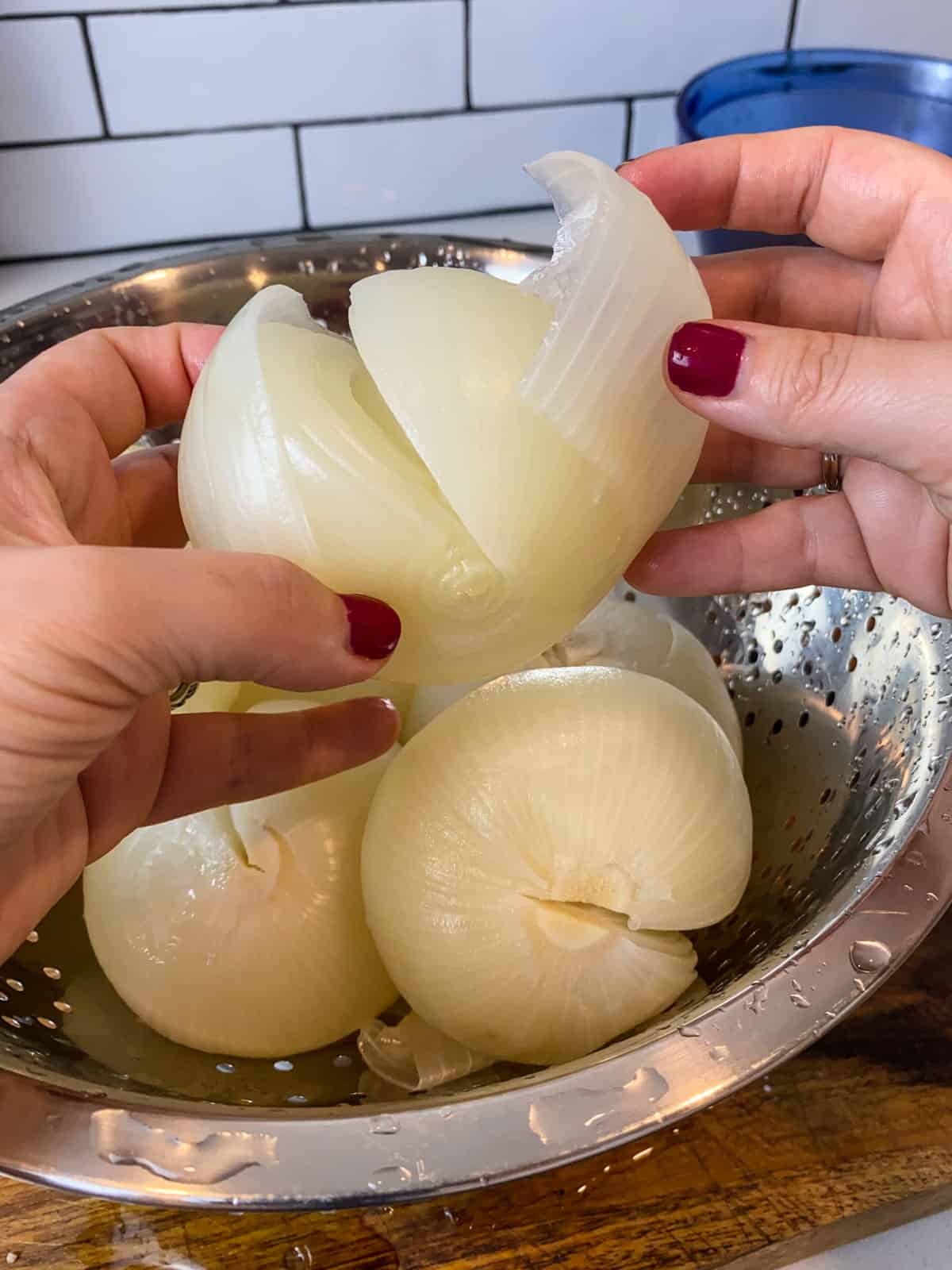 Separate the cooked onion layers.