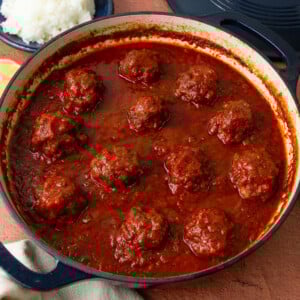 Jewish style sweet and sour meatballs in a sweet and tangy tomato sauce.
